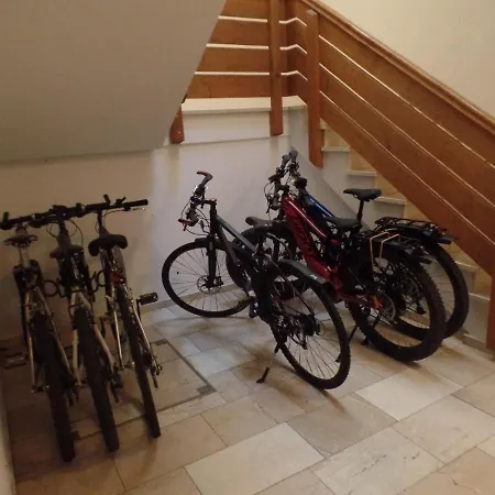 Am Waldrand Appartement *